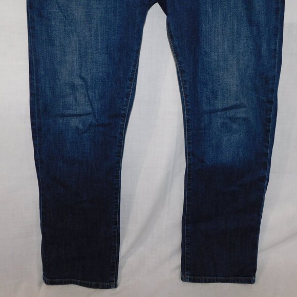 Eddie Bauer Mens Straight Fit Medium Wash Blue Jeans 33 x 32 - Picture 6 of 12